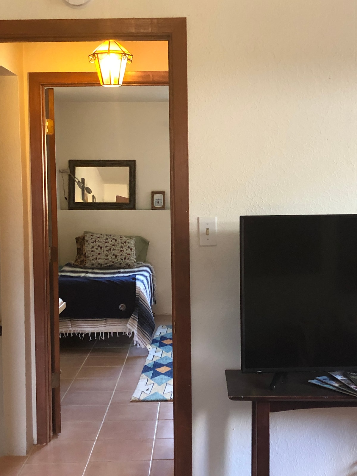 Poschodová izba na druhej strane chodby