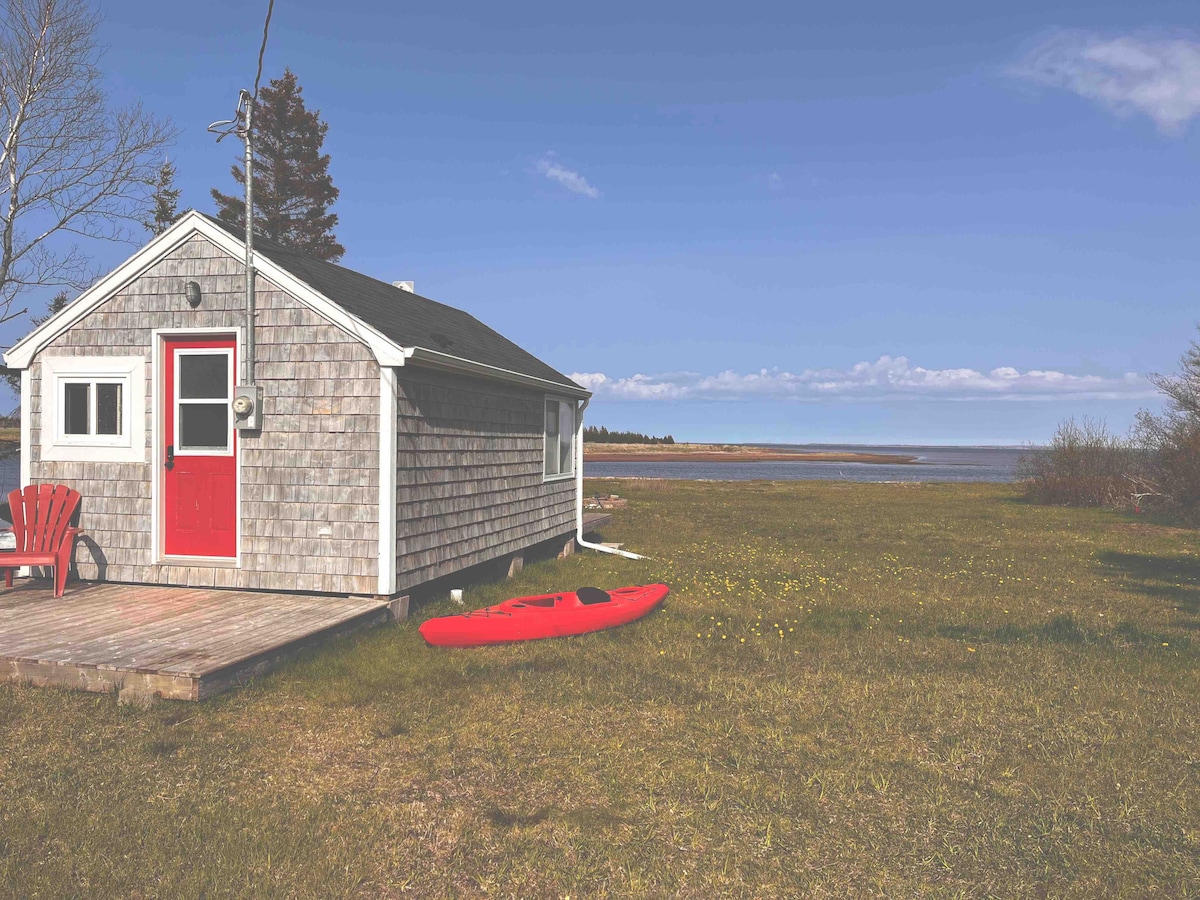 Spruce Meadow Oceanfront Cottage Cottages for Rent in Tyne Valley