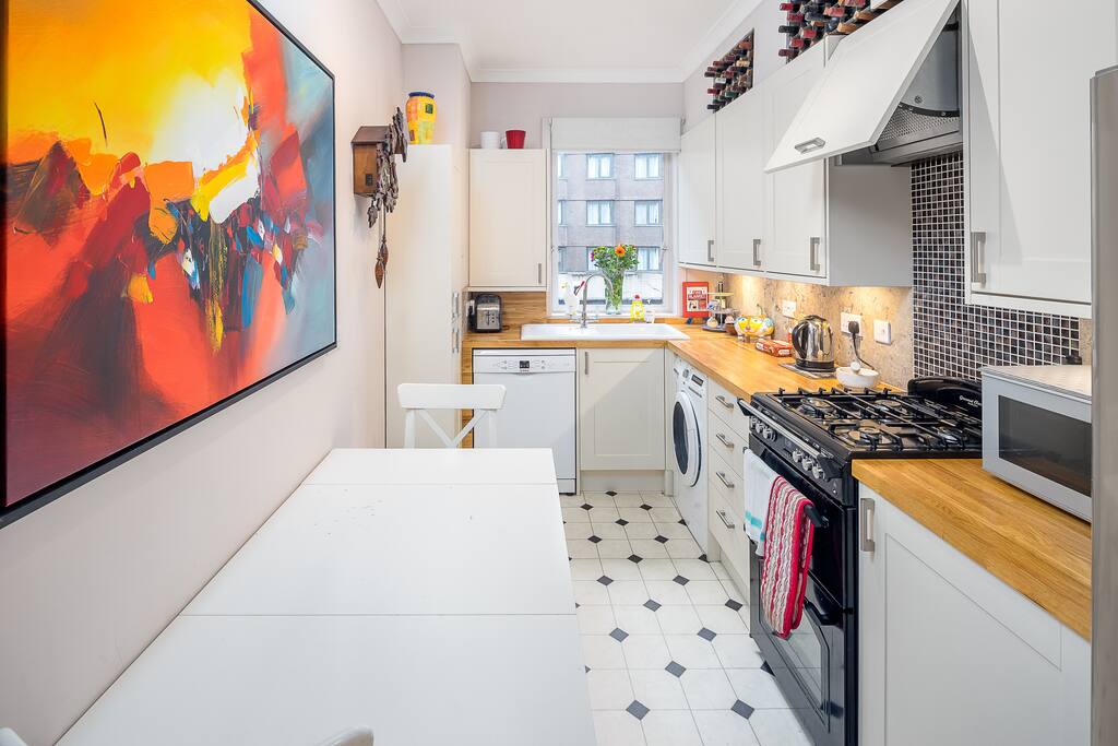 Enjoy spending time in the bright kitchen.