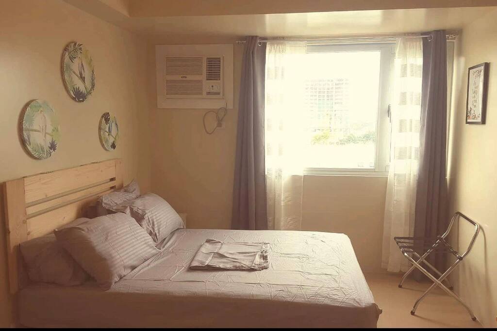 Cozy two (2) double beds for the guests