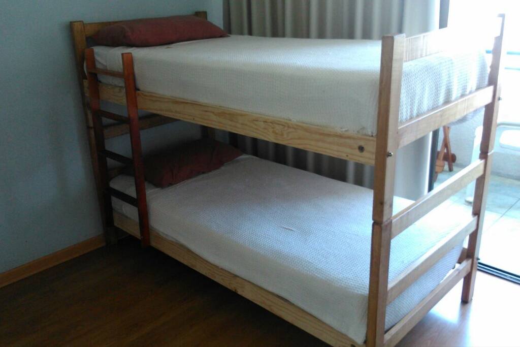 CAMAROTES DESMONTABLES EN HABITACION QUE SE OFRECE