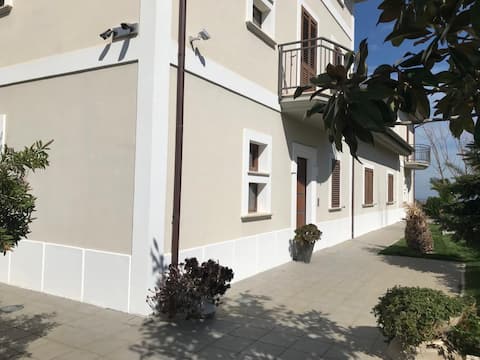 Popular Airbnb listing: Luxury apartment in Villa in Corigliano Calabro in Corigliano Rossano