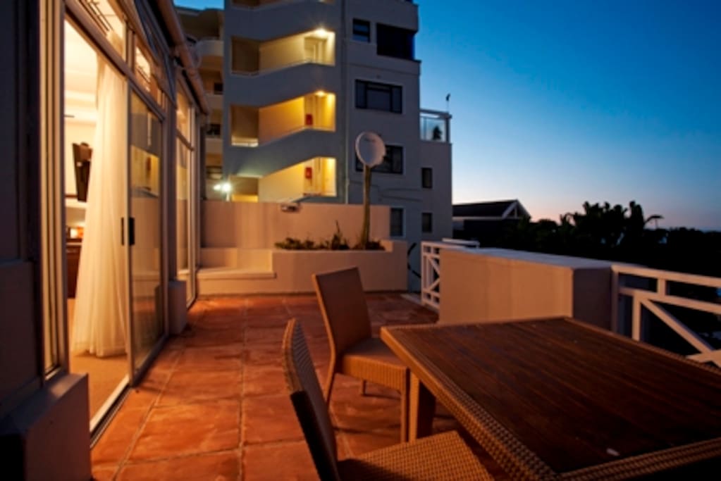 room 8 upstairs with balcony view
