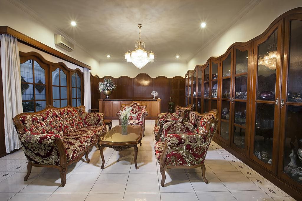 RECEPTION AREA