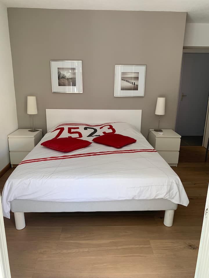 חדר שינה 1 מיטה 160 X 200