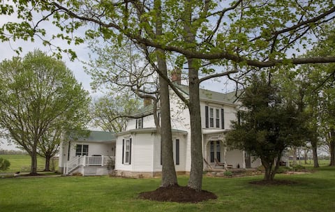 Welcome Hall - Classic & Beautiful Horse Farm Stay