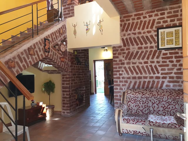 Only one party (1 to 6 guests) gets booking