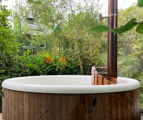 Enchanting Hand Painted Tabernacle with Hot Tub