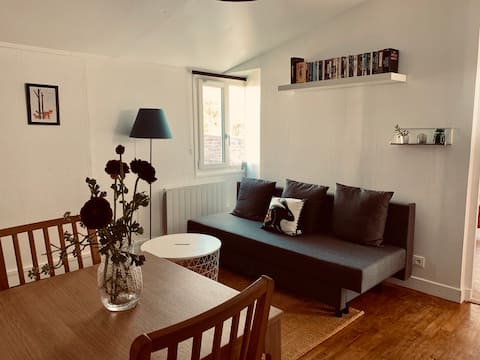 Charmant F2 rénové, proche gare et centre ville