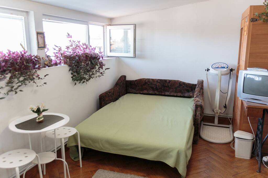Guest room
