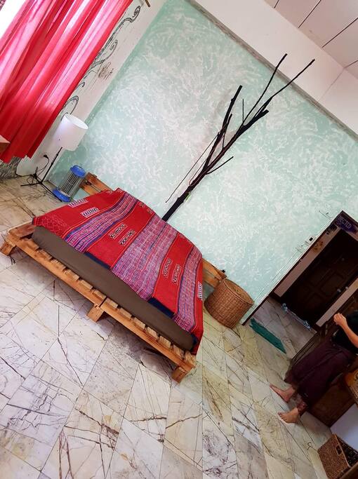 Room 4