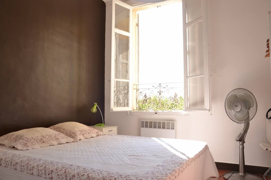 chambre coté jardin