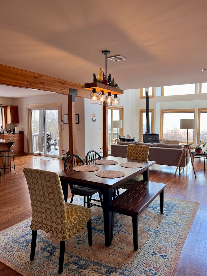 Top 12 Airbnb Vacation Rentals Near Mountain Creek, New Jersey