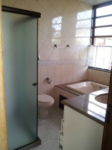 MARAVILHOSA CASA ILHA FRENTE PARA LAGOA gallery image 2