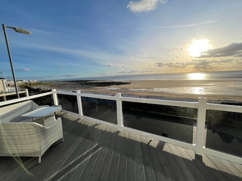 Stunning seafront lodge Trecco bay Porthcawl