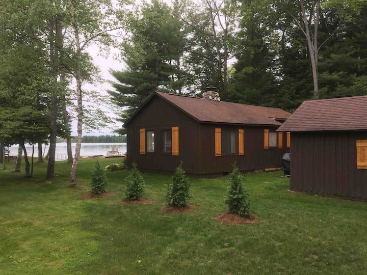Lake front cottage on Lake Margrethe Cabins for Rent in Grayling