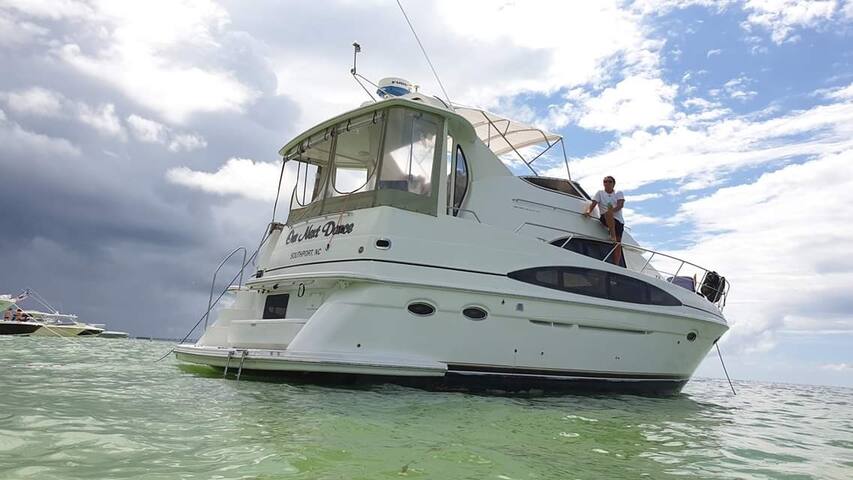 Island Yacht Adventures