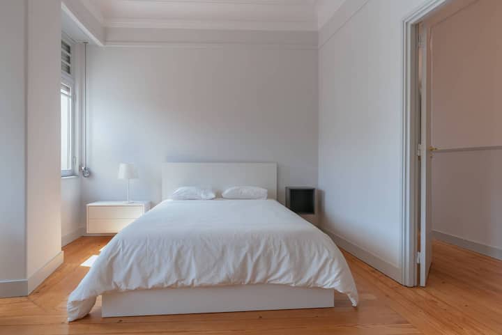 ห้องนอน #3 เหมาะสำหรับคู่รักแต่ก็เหมาะสำหรับเพื่อน 3 คนหรือครอบครัวขนาดเล็กในการเดินทางด้วยเตียงโซฟาของเรา