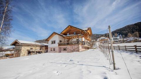 HOLIDAY HOME STERNHOF, Stubaital, near Innsbruck