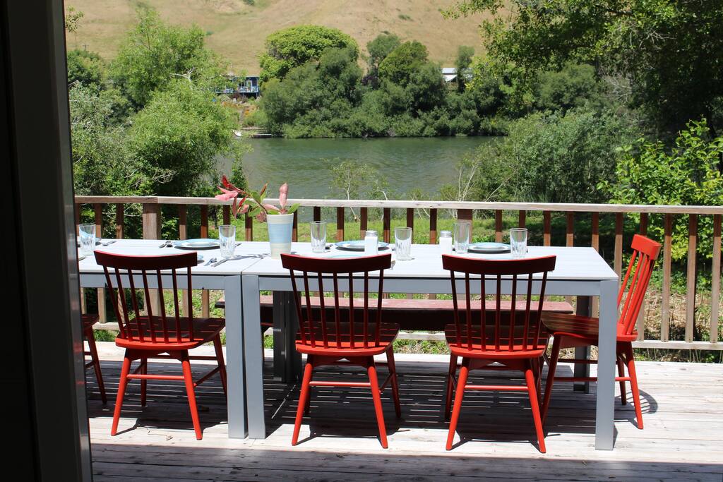 You would pay a lot of money to have this view at a restaurant.