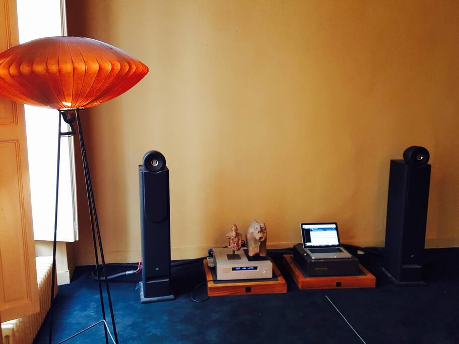 La salle a manger / bureau