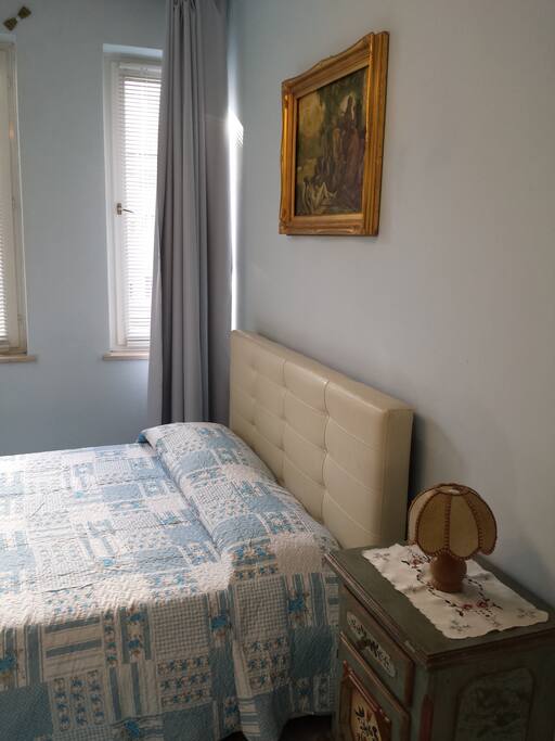 -Stanza N°1-
2 posti letto con letto matrimoniale