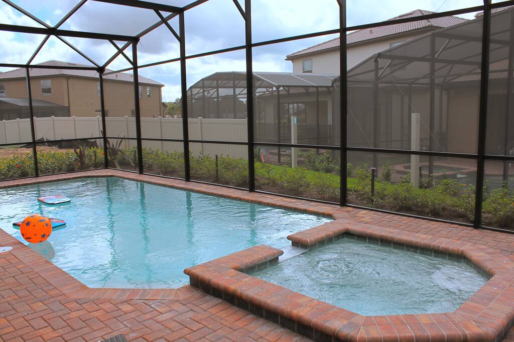 Private heated Pool and Spa