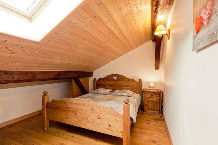 Dormitorio 1 con cama de 140