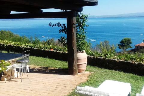 Villa with stunning sea view