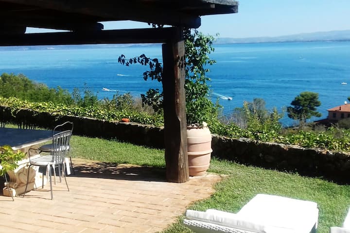 Villa with stunning sea view