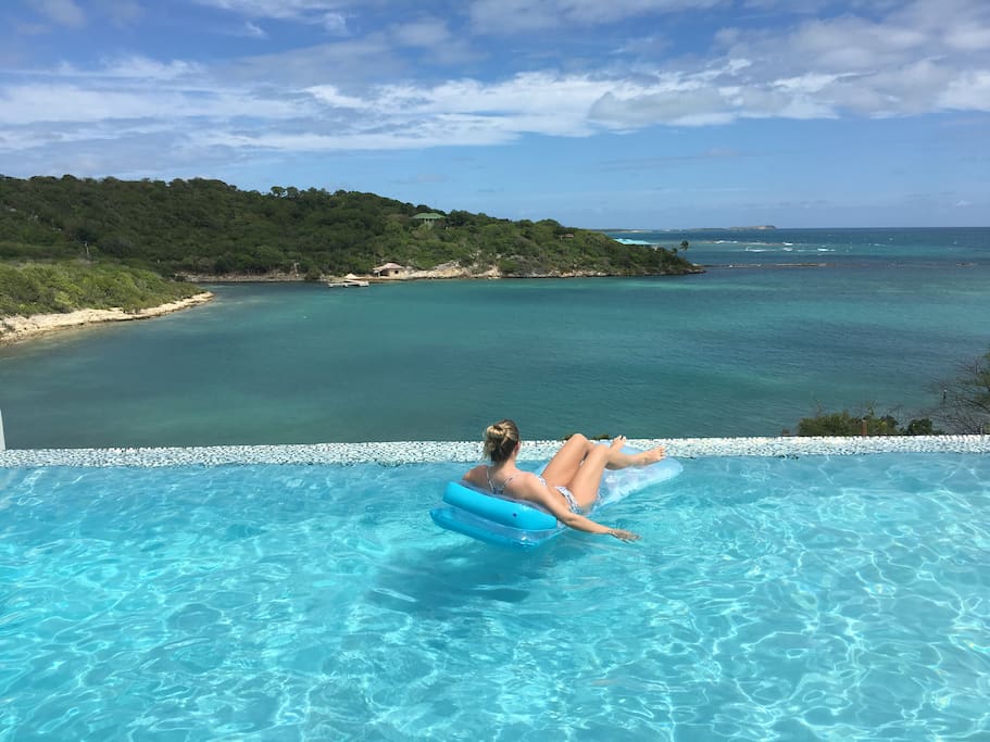 Relaxing in the infinity pool. Watching for pelicans and sea turtles!