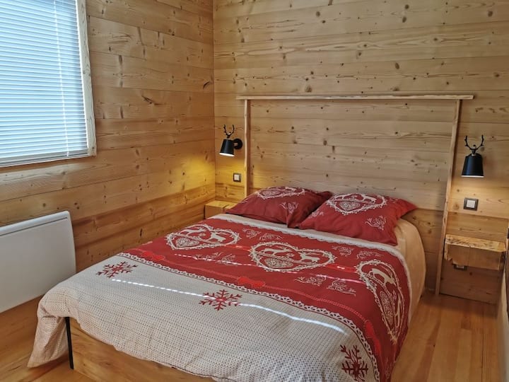 Master bedroom 140x190 
