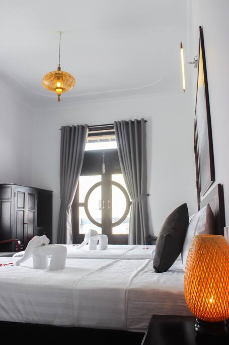 Family connecting room