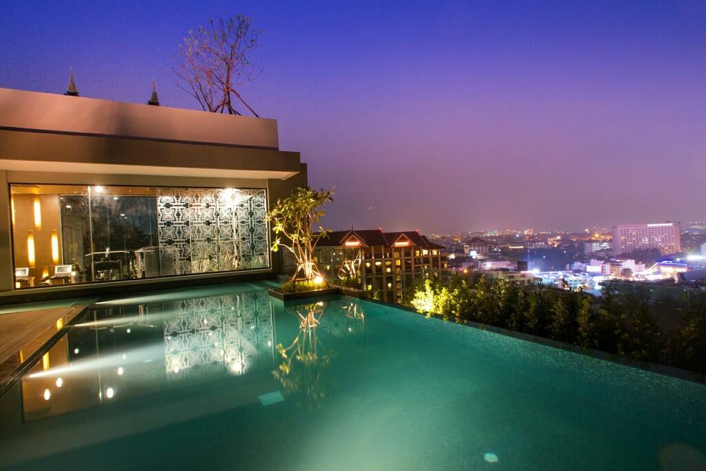Roof top swimming pool