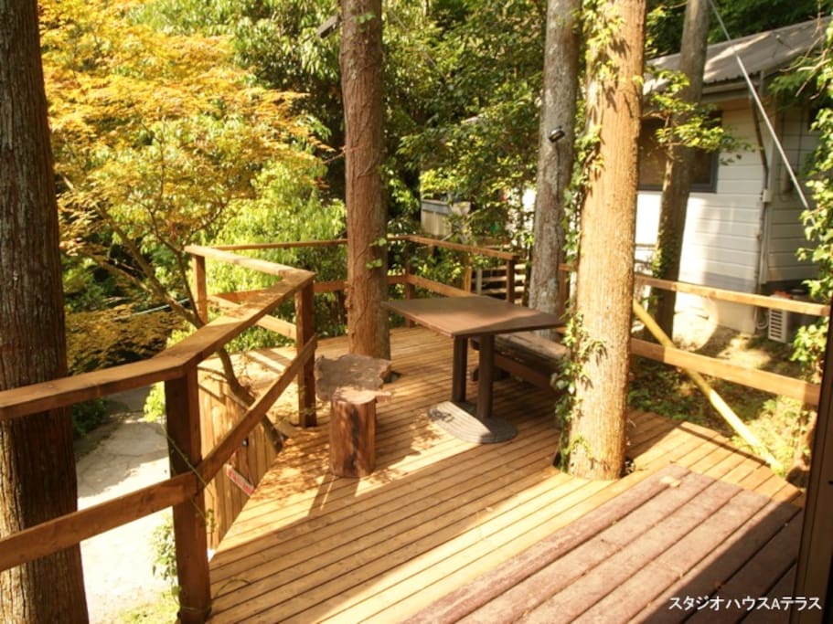 Studio House A ウッドデッキ