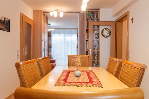Top performing Airbnb: Hofmann Apartment: Next to the slope in Haus Im Ennstal