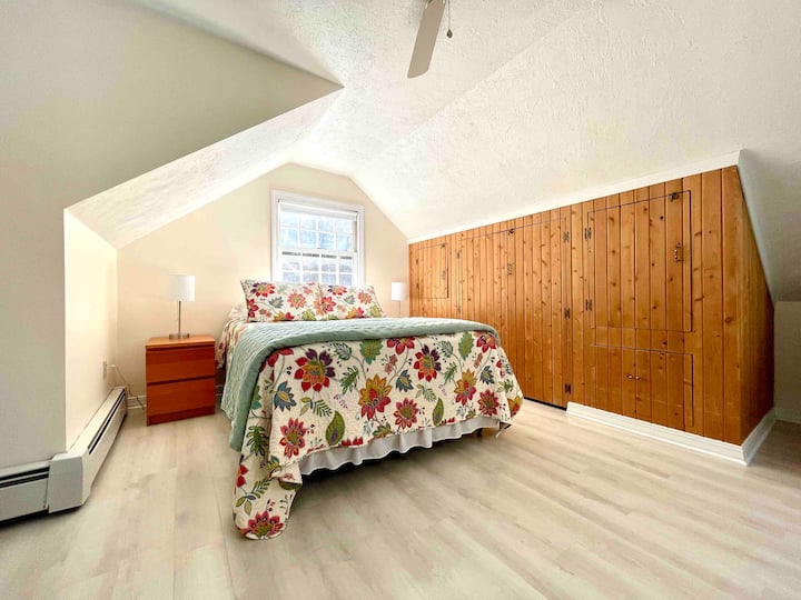 Dormitorio luminoso y soleado 3 con armario empotrado. 