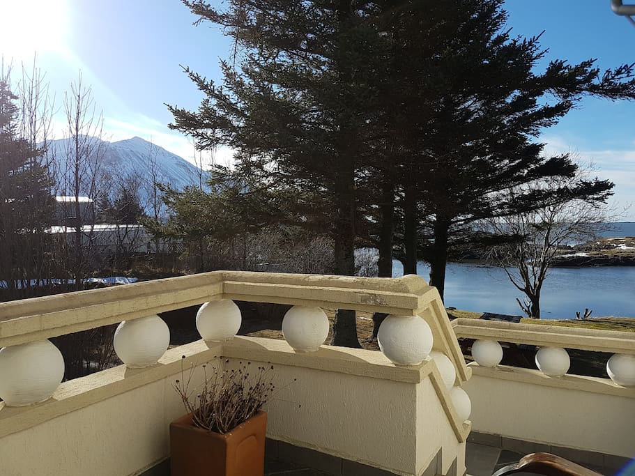 Beautiful view to Mountains and the Ocean from the Balcony