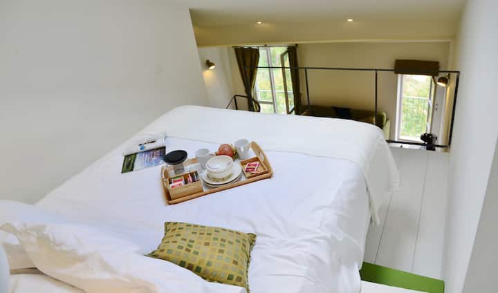 סוויטה עליונה - קומת ביניים