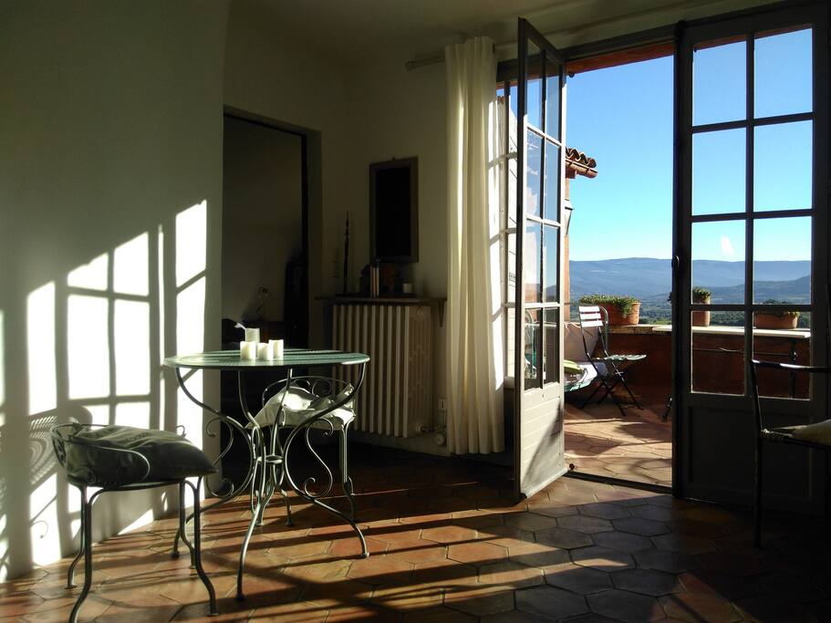Terrasse vue du salon