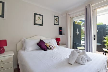 Cosy Studio with Aircon, wifi & fully sterilised