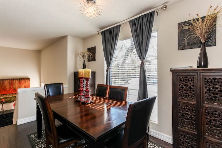 The Big Zilker. Minutes to it all!