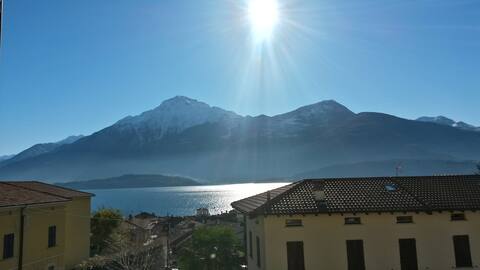 80m2 flat, stunning view on lake