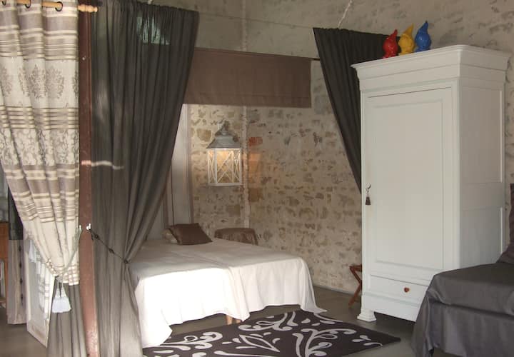 "La chambre au trophée" de La Maison Salée - Chambres d'hôtes à louer à