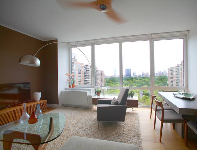 Lux 2Bed/2.5Bath Central Park View! gallery image 2