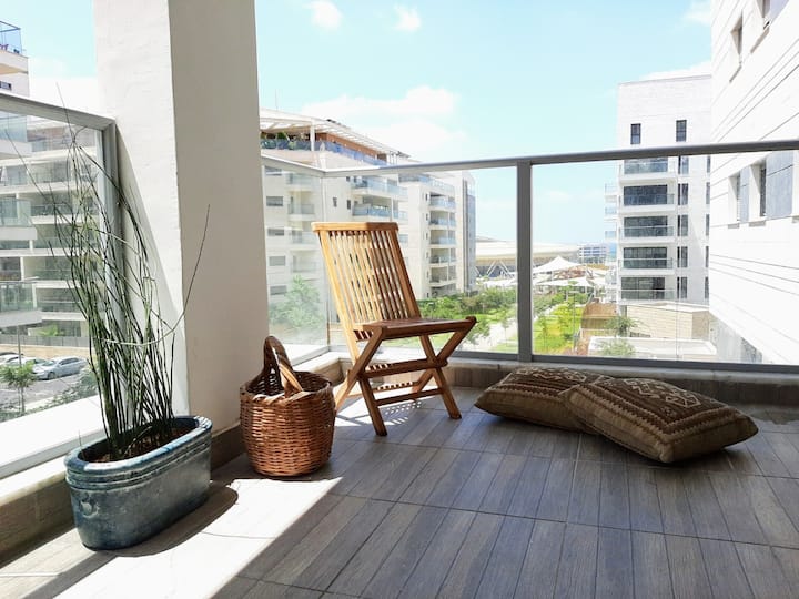 Haifa The home near the park 4 BR new apartment Apartments for Rent