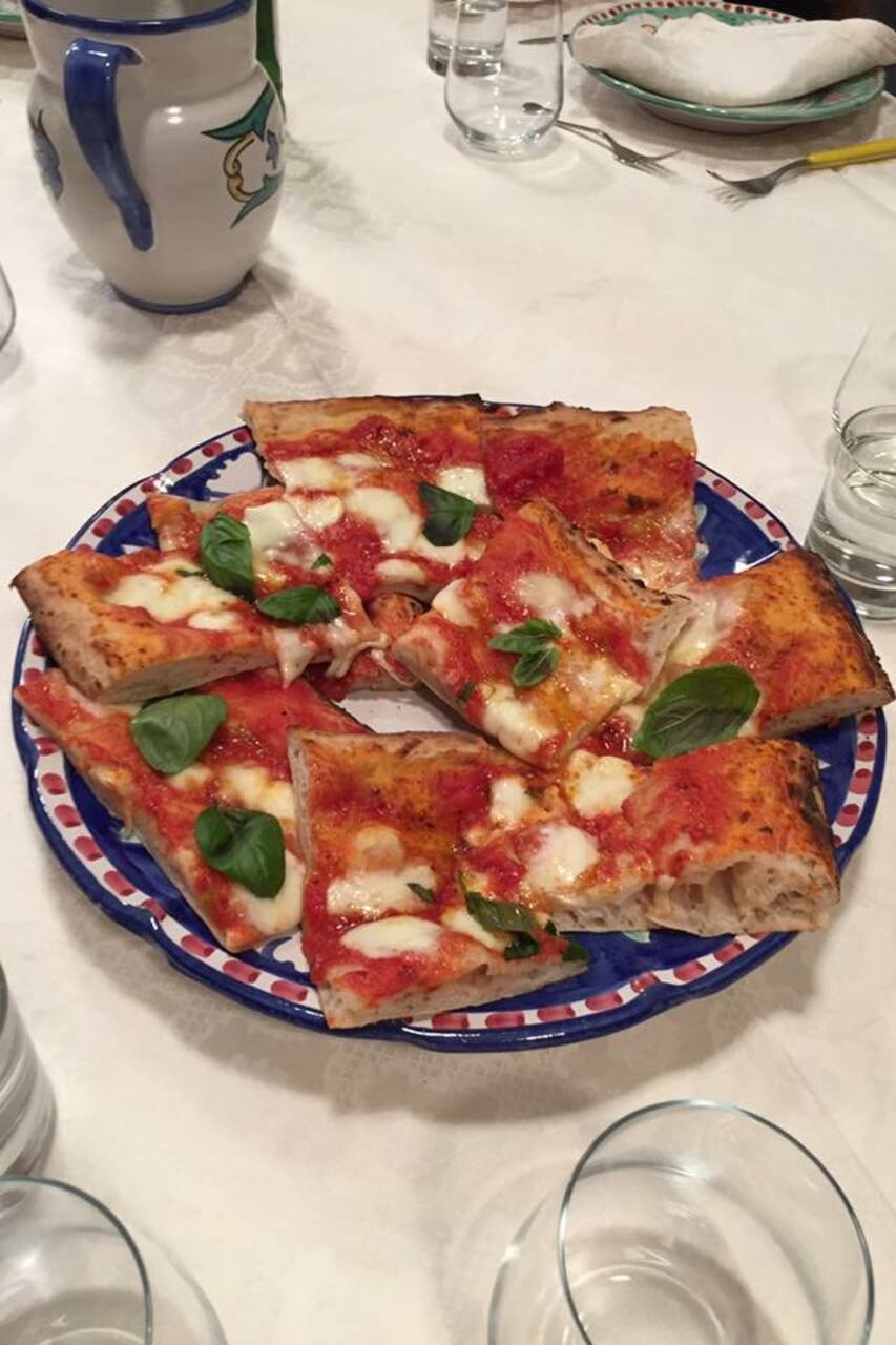 bella grande pizza oven on Pizza In The Wood Oven And Tiramisu Airbnb