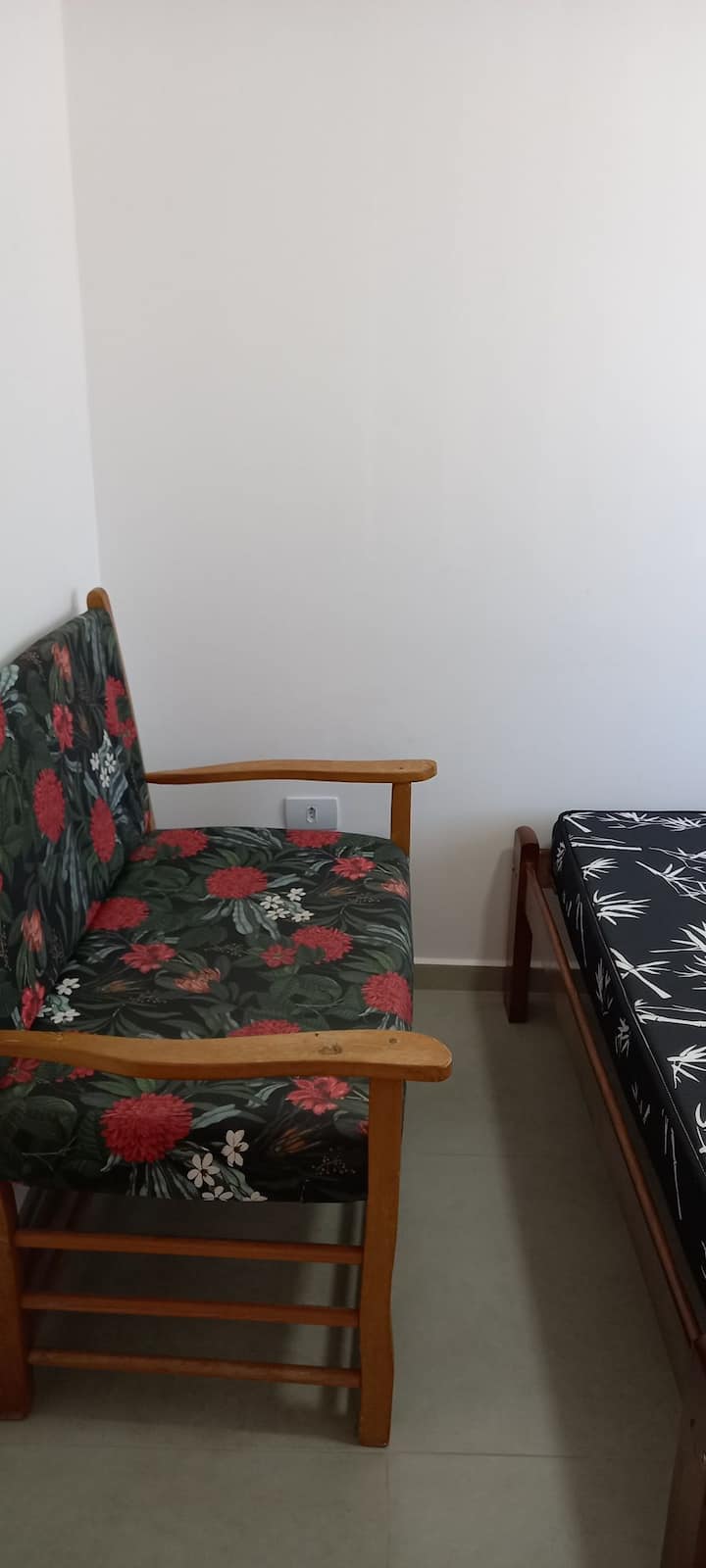 Kolltuk me 2 ndenjëse