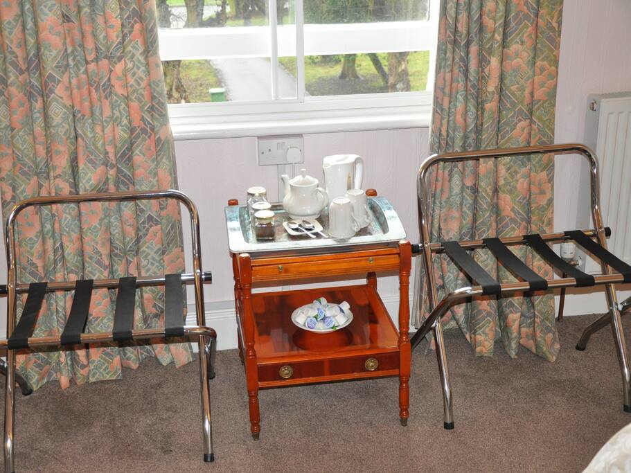 Guest room