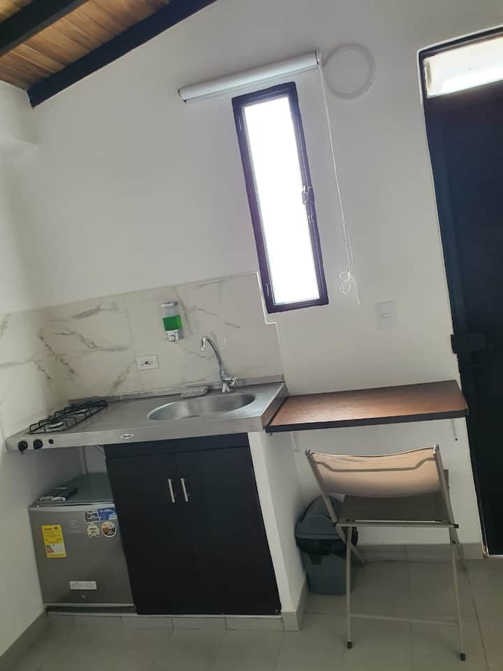 1aparta Estudio Acogedor Con Entrada Independiente - Cúcuta